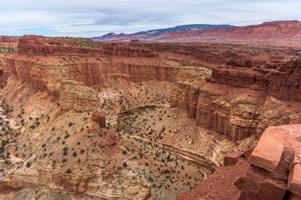 Sulphur Creek Trail Hiking Capitol Reef National Park