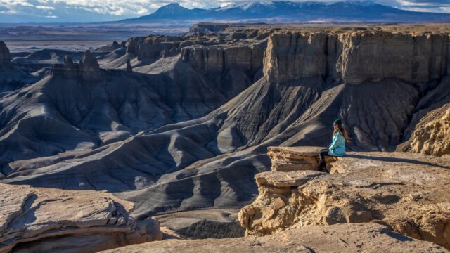 032A7063-Moonscape-WomanSitsRim-Color-V2-2500w